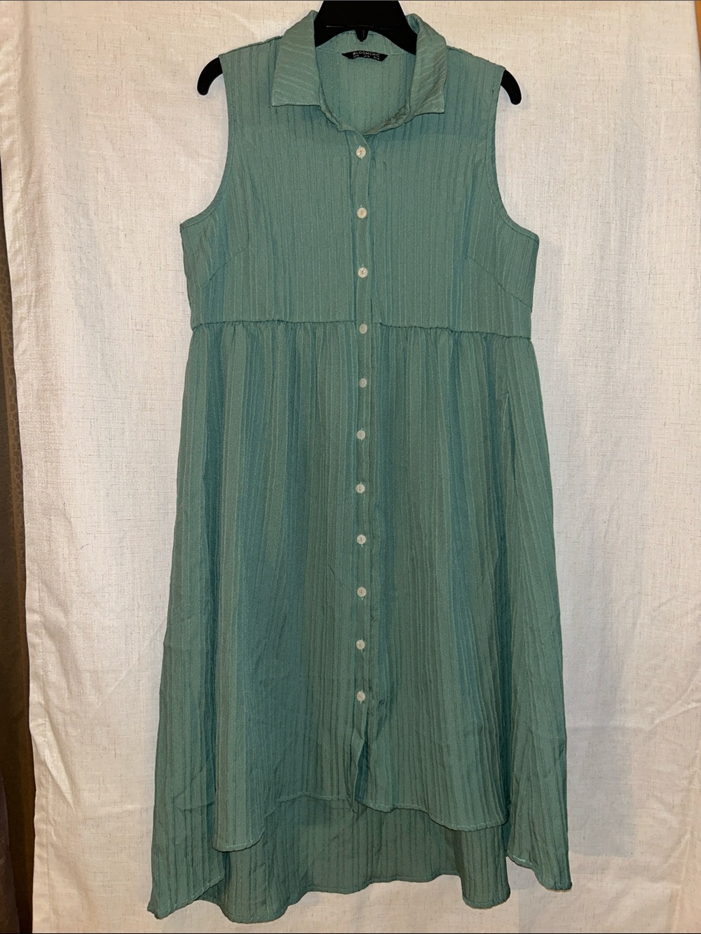 BloomChic Sleeveless Button-Front Teal Green Midi Dress
